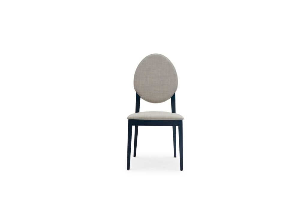 chaise empilable classique restaurant