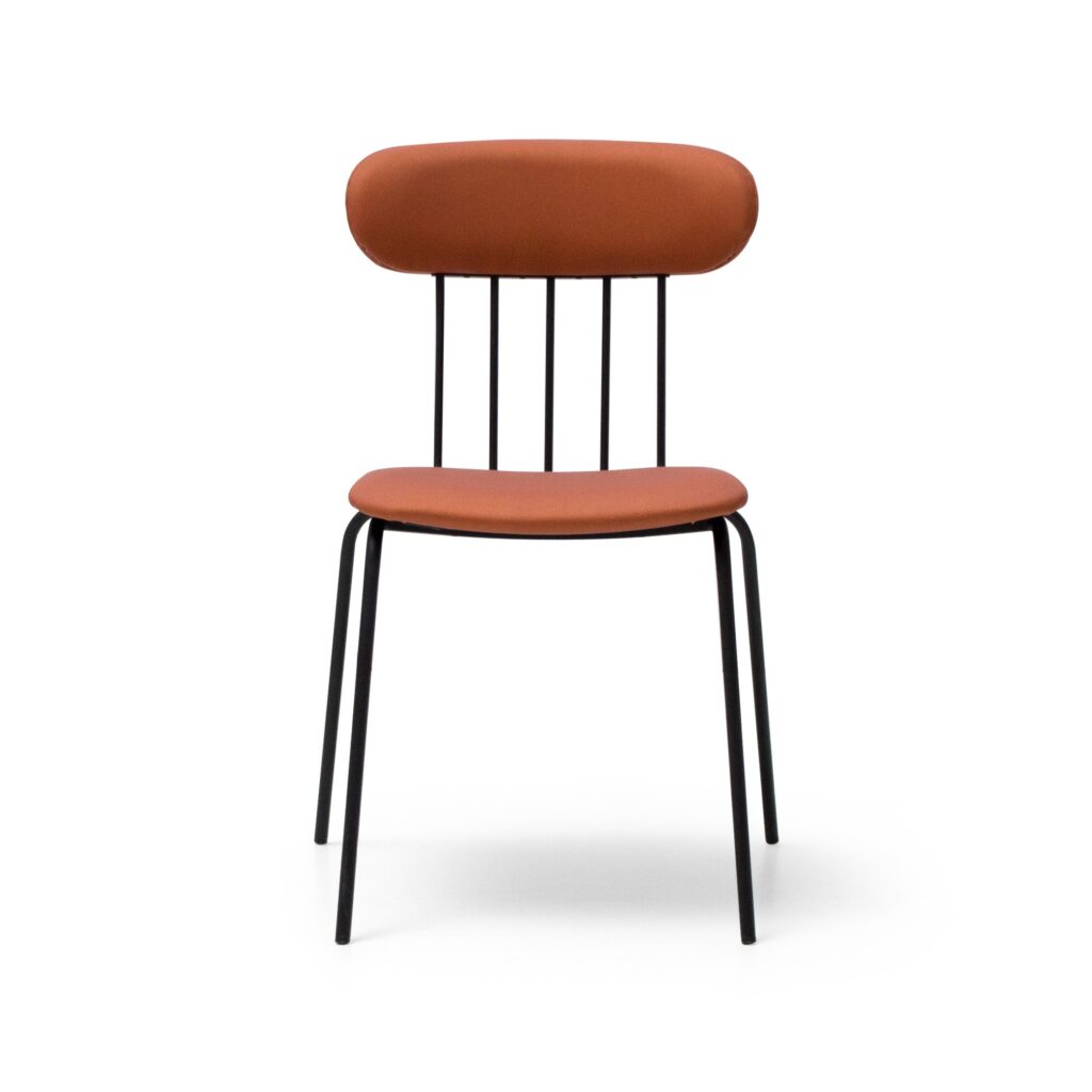 chaise empilable restaurant 1