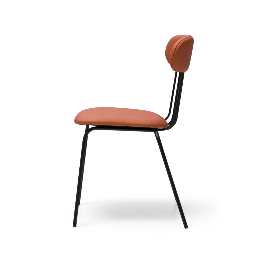 chaise empilable restaurant 2