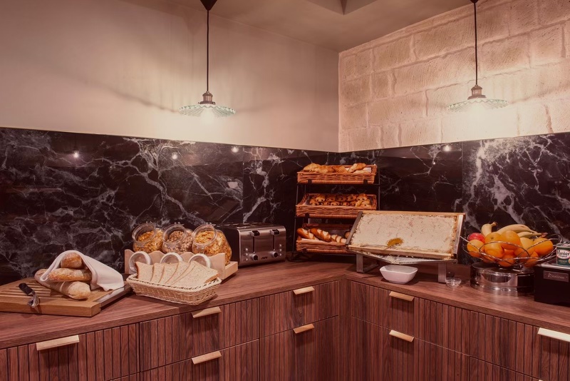 meuble-sur-mesure-salle-de-petit-dejeuner